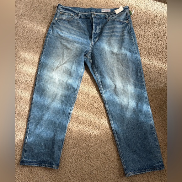 Gap High Rise Cheeky Straight Jean - Picture 4 of 7